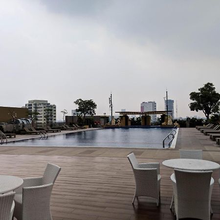 Strategic 2Br Apartment At Trillium Residence By Travelio سورابايا المظهر الخارجي الصورة
