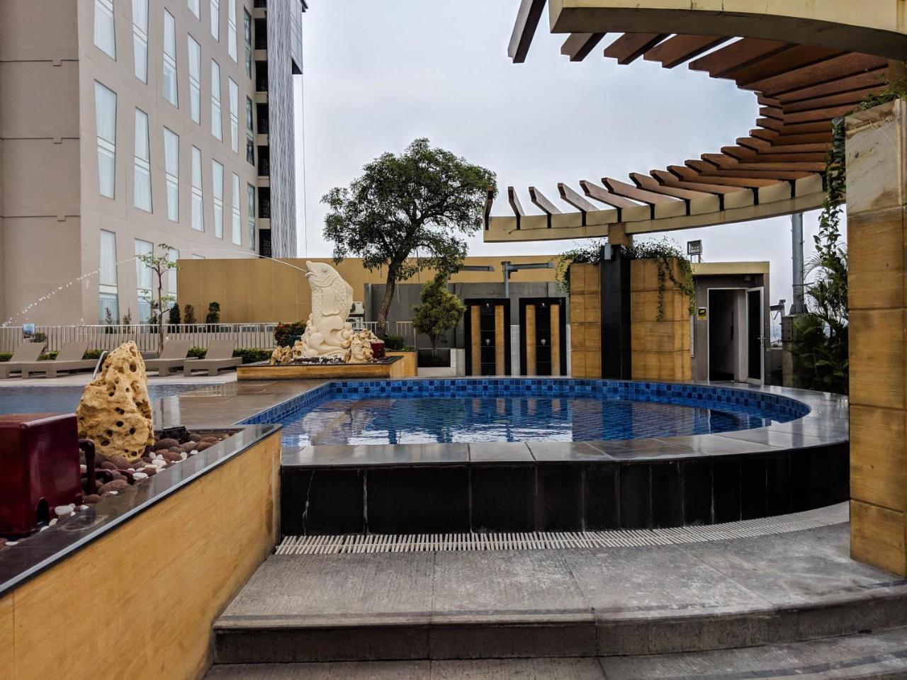 Strategic 2Br Apartment At Trillium Residence By Travelio سورابايا المظهر الخارجي الصورة